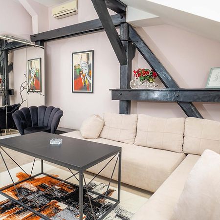 He-Ra Apartments With Free Parking سكوبجي المظهر الخارجي الصورة