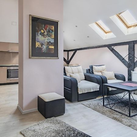 He-Ra Apartments With Free Parking سكوبجي المظهر الخارجي الصورة