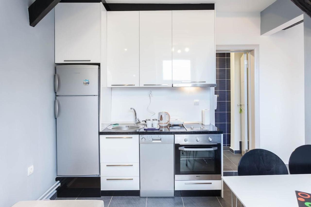He-Ra Apartments With Free Parking سكوبجي المظهر الخارجي الصورة