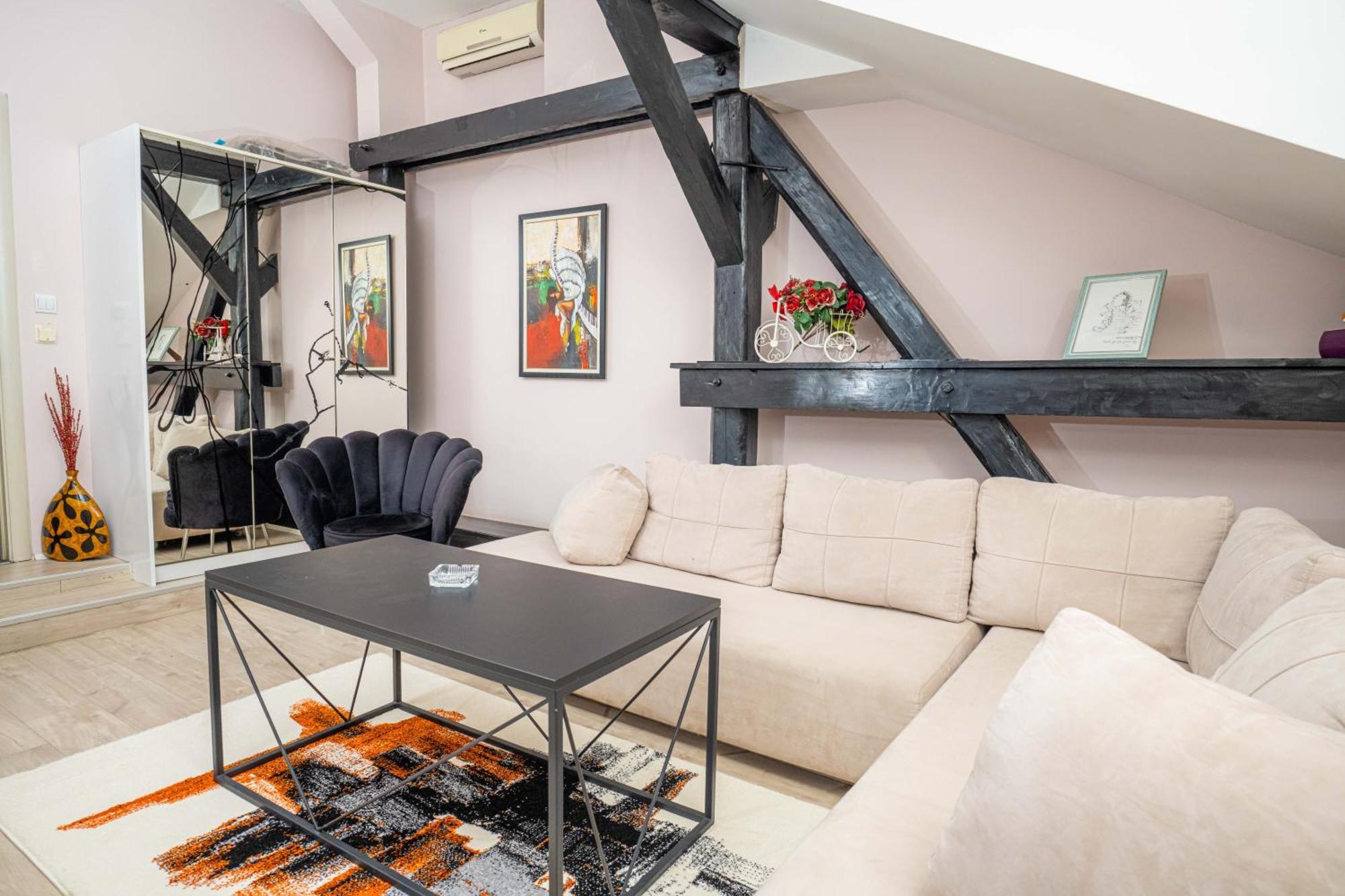 He-Ra Apartments With Free Parking سكوبجي المظهر الخارجي الصورة